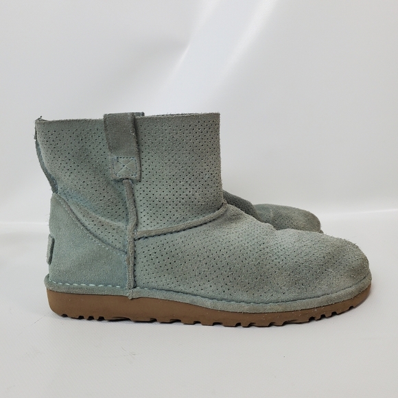 UGG Leather Laser Cut Leather Insoles Slip On Boots - Picture 2 of 11